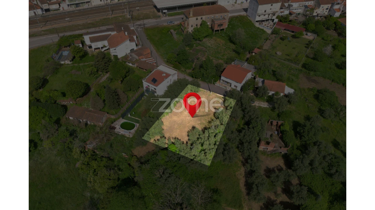 Terreno para Venda em Santiago e São Simão de Litém e Albergaria dos Doze Foto 12