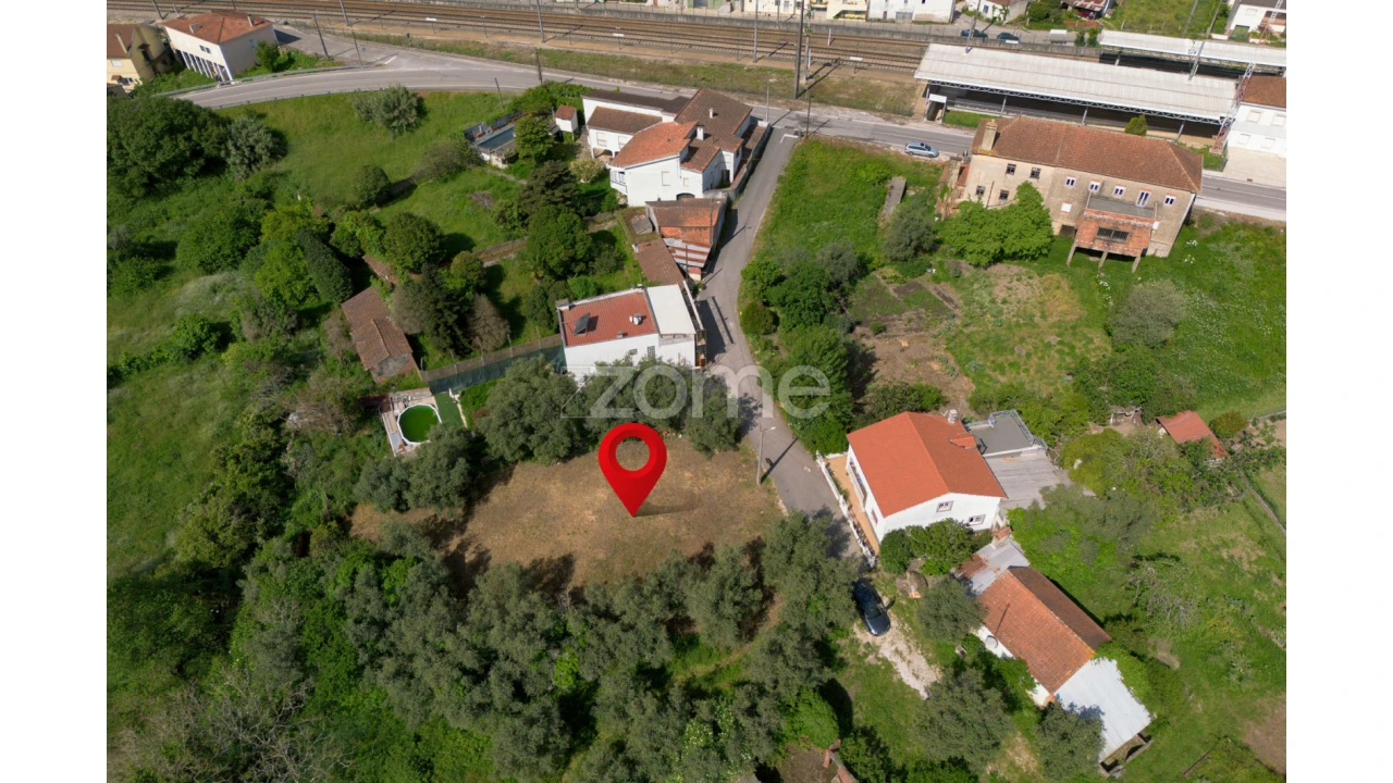 Terreno para Venda em Santiago e São Simão de Litém e Albergaria dos Doze Foto 11