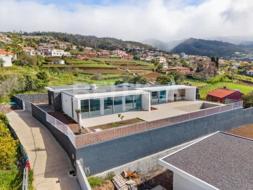 Moradia T3 para Venda em Estreito da Calheta