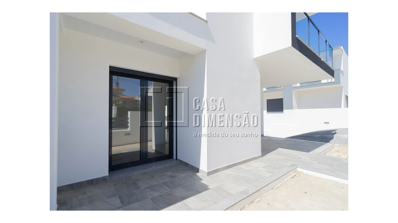 Moradia T4 para Venda em Charneca de Caparica e Sobreda Foto 77