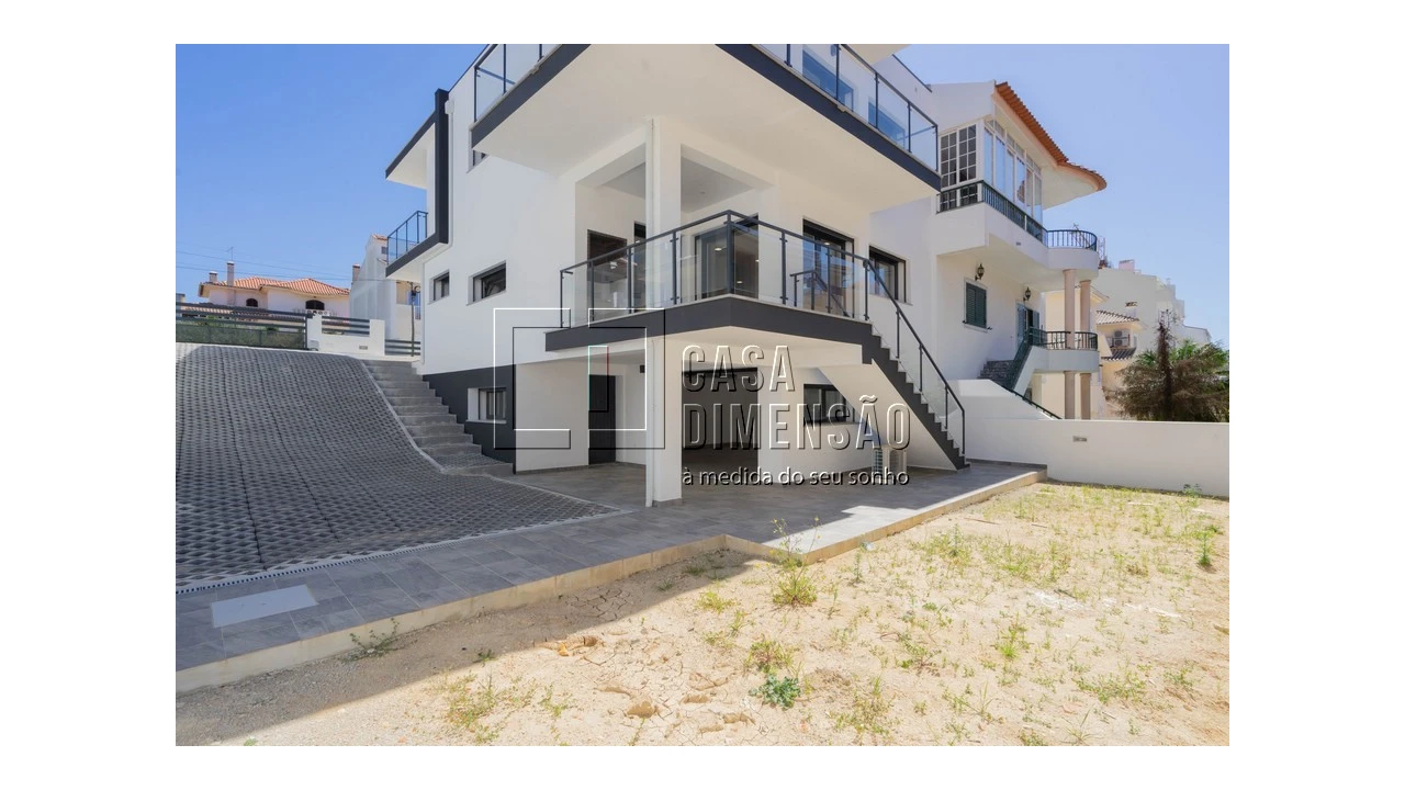 Moradia T4 para Venda em Charneca de Caparica e Sobreda Foto 82