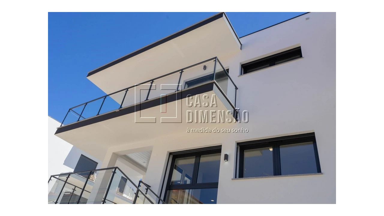 Moradia T4 para Venda em Charneca de Caparica e Sobreda Foto 88