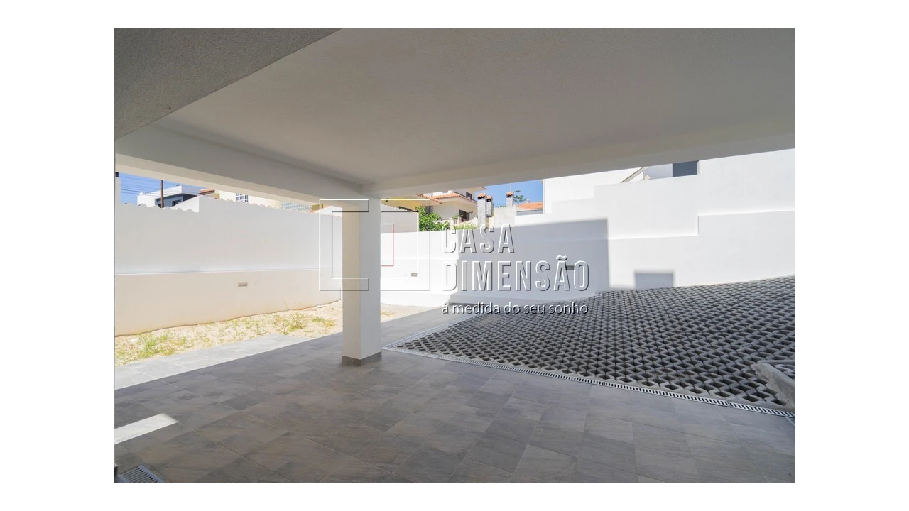 Moradia T4 para Venda em Charneca de Caparica e Sobreda Foto 91
