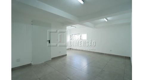 Moradia T4 para Venda em Charneca de Caparica e Sobreda