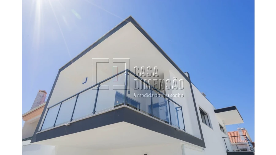 Moradia T4 para Venda em Charneca de Caparica e Sobreda Foto 74