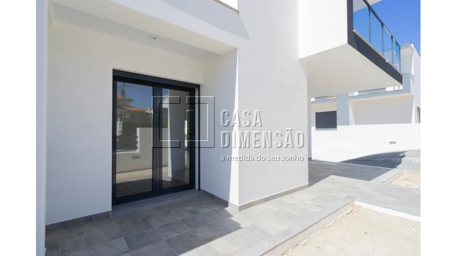 Moradia T4 para Venda em Charneca de Caparica e Sobreda Foto 77
