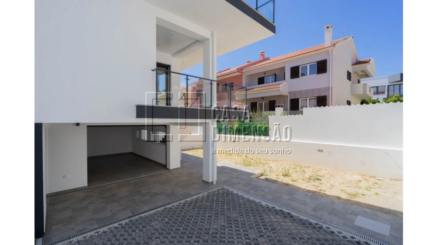 Moradia T4 para Venda em Charneca de Caparica e Sobreda Foto 81
