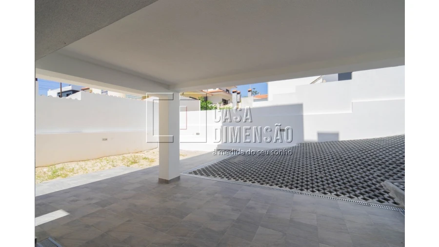 Moradia T4 para Venda em Charneca de Caparica e Sobreda Foto 91