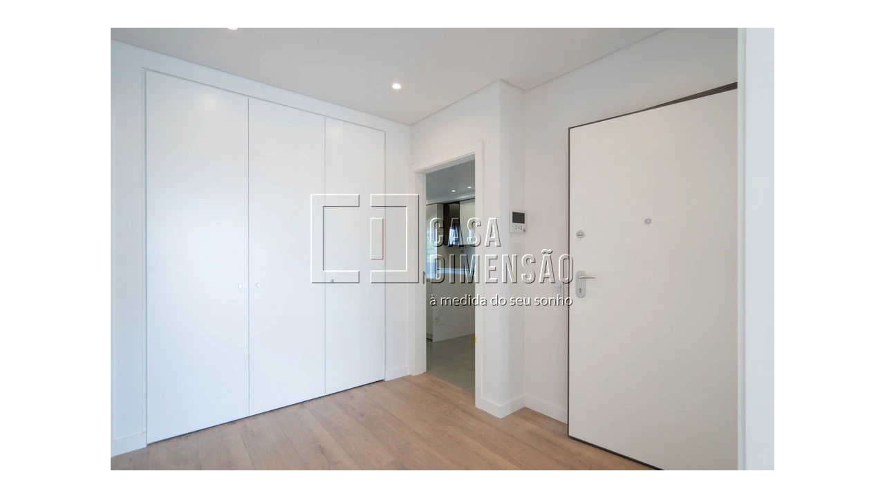 Apartamento T3 para Venda em Carnaxide e Queijas Foto 2