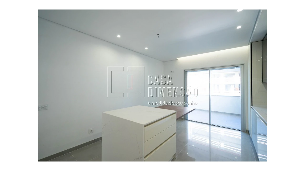 Apartamento T3 para Venda em Carnaxide e Queijas Foto 17