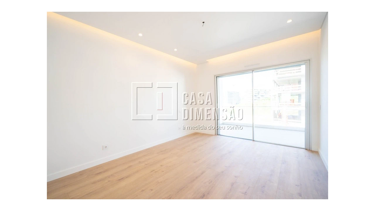 Apartamento T3 para Venda em Carnaxide e Queijas Foto 29
