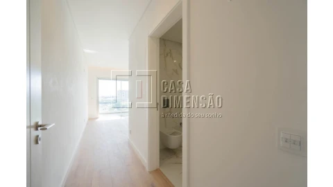 Apartamento T3 para Venda em Carnaxide e Queijas
