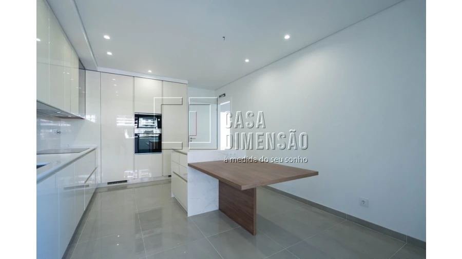 Apartamento T3 para Venda em Carnaxide e Queijas Foto 20