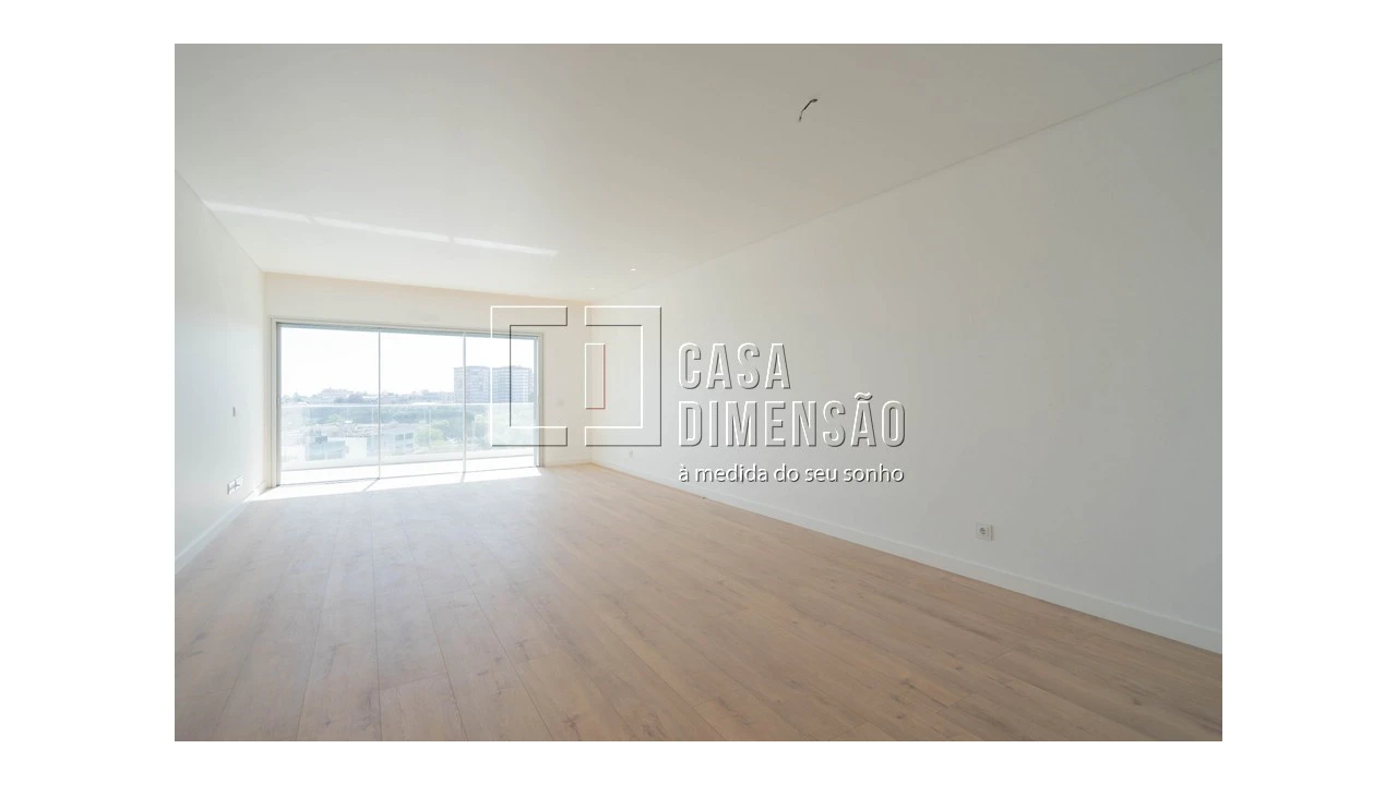 Apartamento T3 para Venda em Carnaxide e Queijas Foto 4