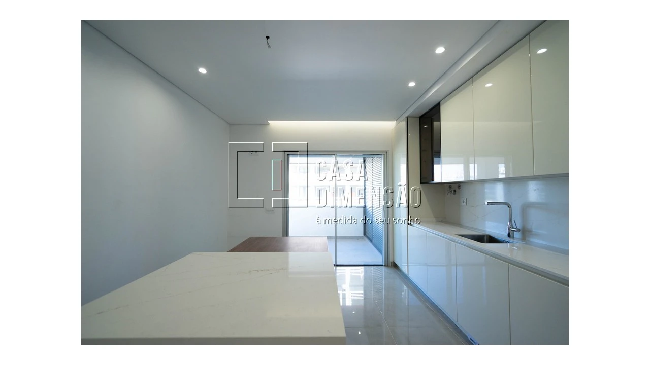 Apartamento T3 para Venda em Carnaxide e Queijas Foto 18
