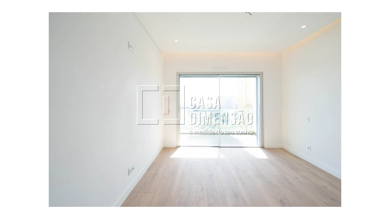 Apartamento T3 para Venda em Carnaxide e Queijas Foto 37