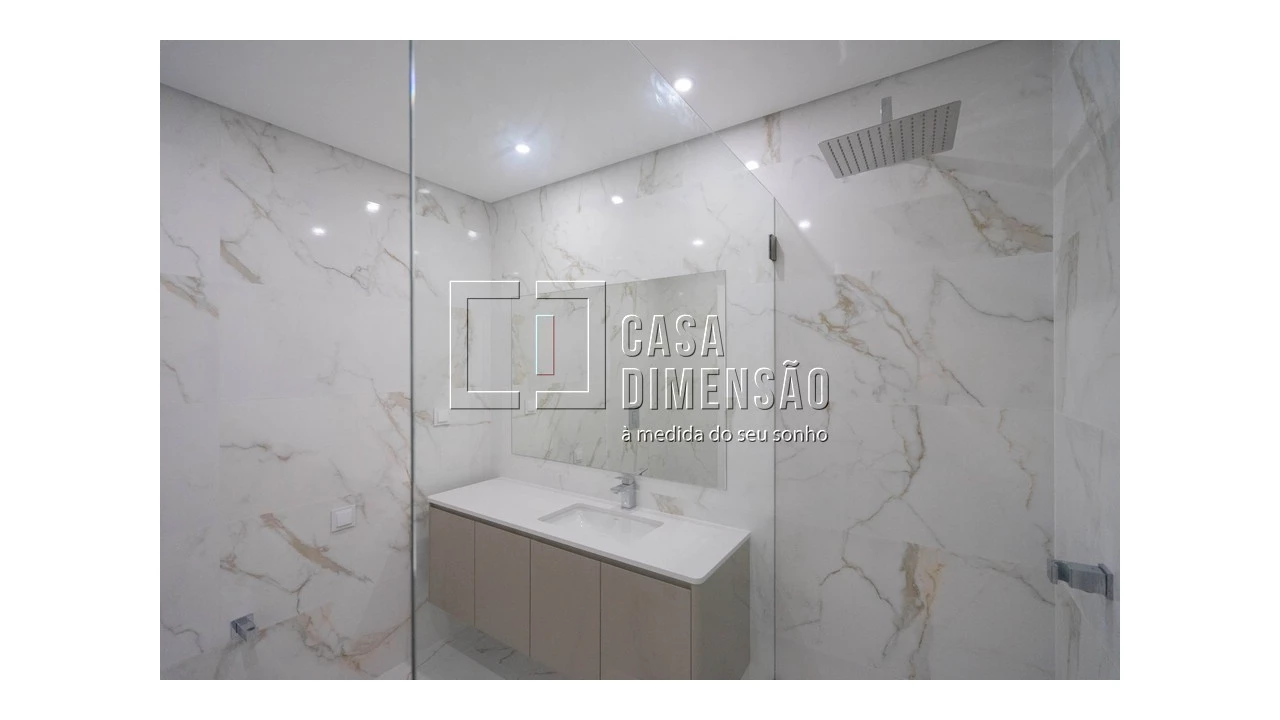 Apartamento T3 para Venda em Carnaxide e Queijas Foto 43