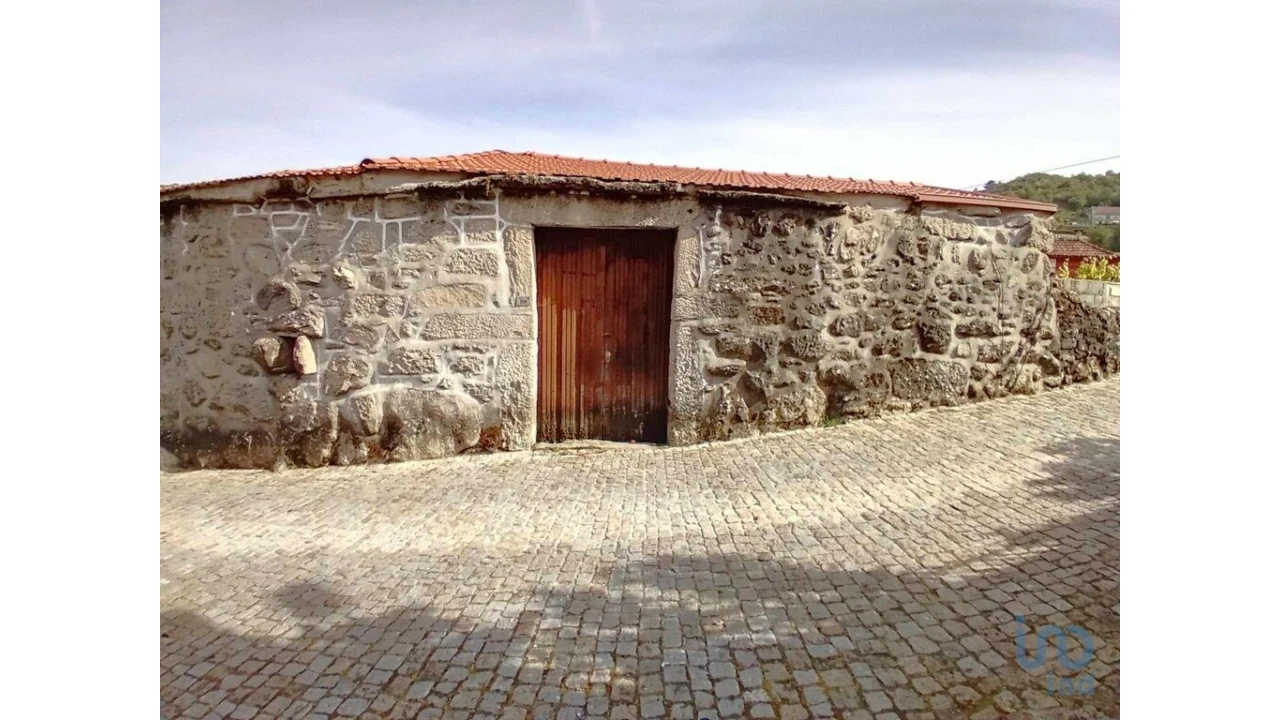 Moradia T2 para Venda em Parada do Monte e Cubalhão Foto 8