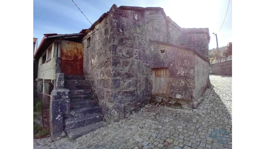 Moradia T2 para Venda em Parada do Monte e Cubalhão Foto 6