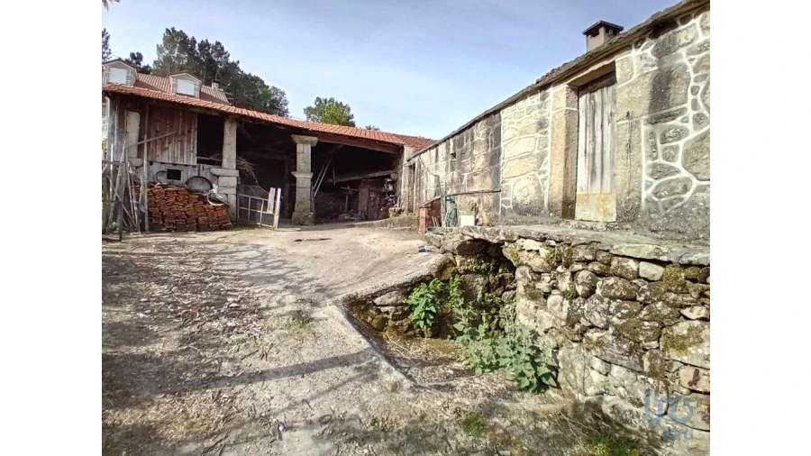 Moradia T2 para Venda em Parada do Monte e Cubalhão Foto 9