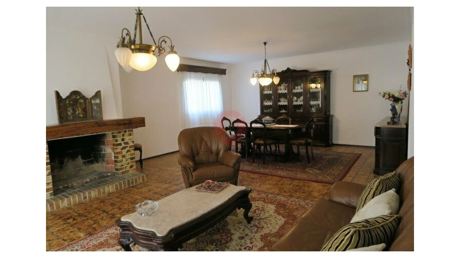 Moradia T4 para Venda em Barbeita Foto 18