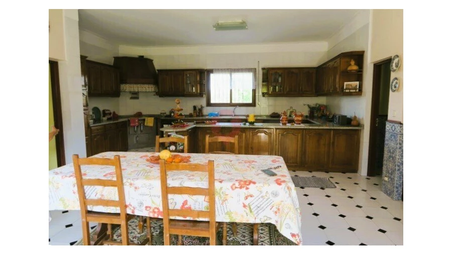 Moradia T4 para Venda em Barbeita Foto 11