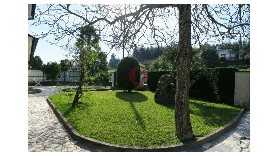 Moradia T4 para Venda em Barbeita Foto 8