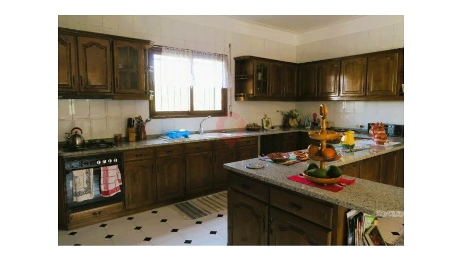 Moradia T4 para Venda em Barbeita Foto 10