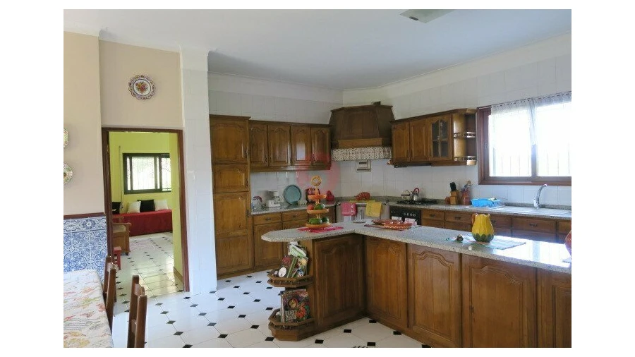 Moradia T4 para Venda em Barbeita Foto 9