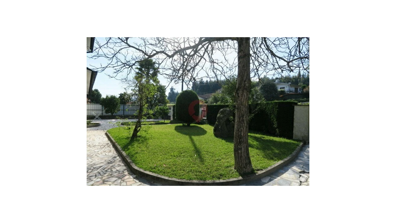 Moradia T4 para Venda em Barbeita Foto 8