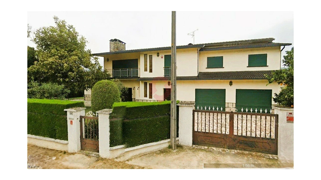 Moradia T4 para Venda em Barbeita Foto 2