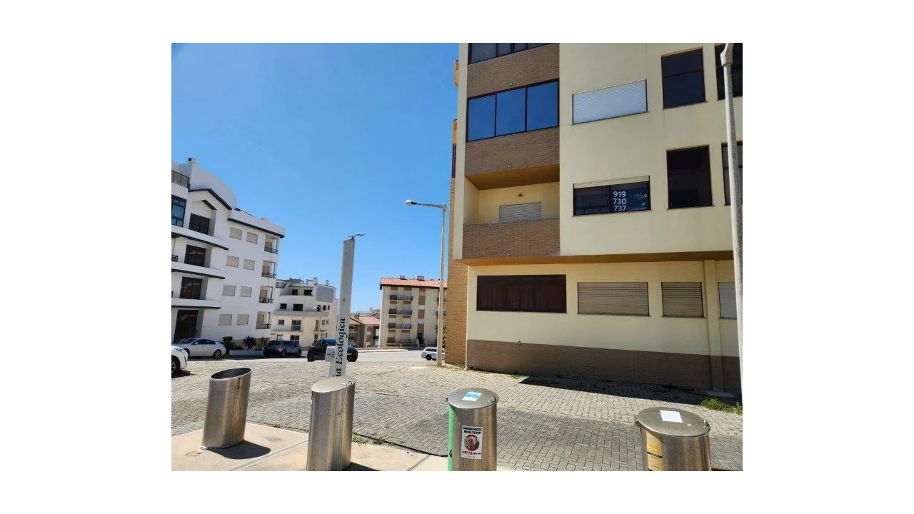 Apartamento T2 para Venda em Monte Redondo e Carreira Foto 2