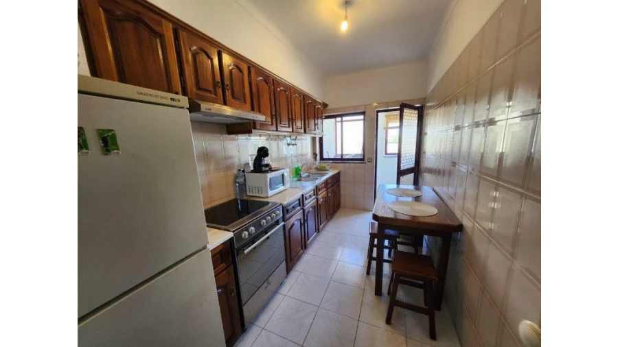 Apartamento T2 para Venda em Monte Redondo e Carreira Foto 7
