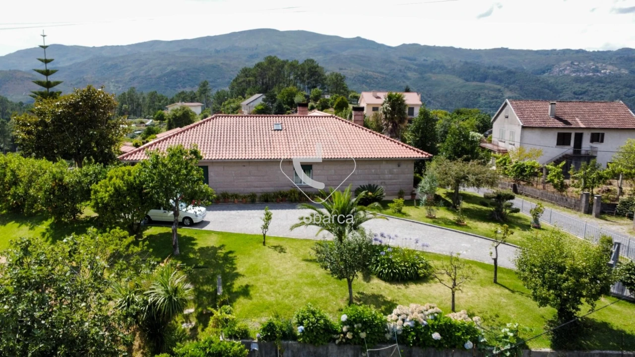 Moradia T4 para Venda em Britelo Foto 19