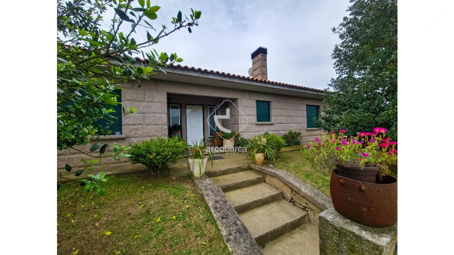 Moradia T4 para Venda em Britelo Foto 3