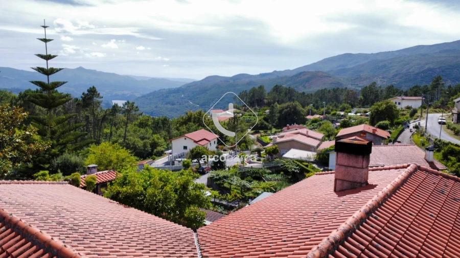 Moradia T4 para Venda em Britelo Foto 32