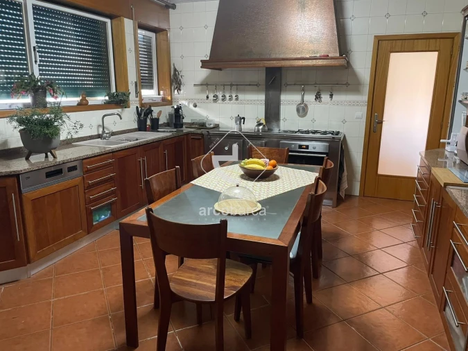 Moradia T4 para Venda em Britelo Foto 34