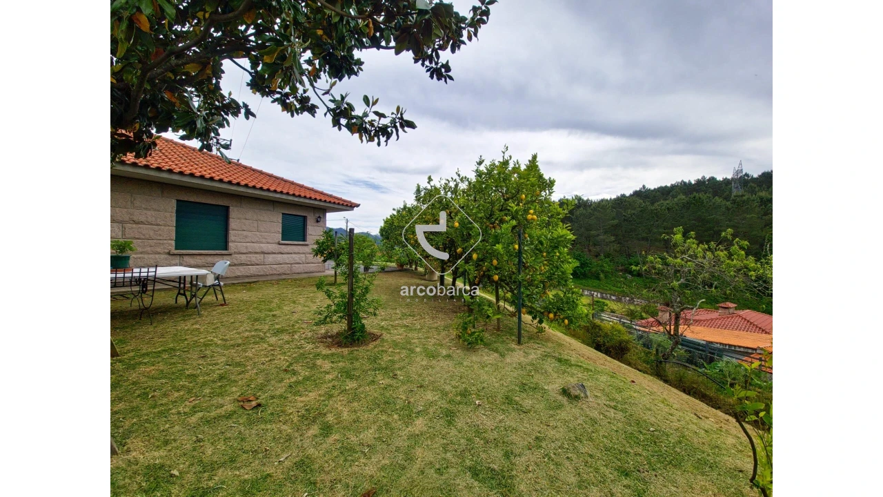 Moradia T4 para Venda em Britelo Foto 18