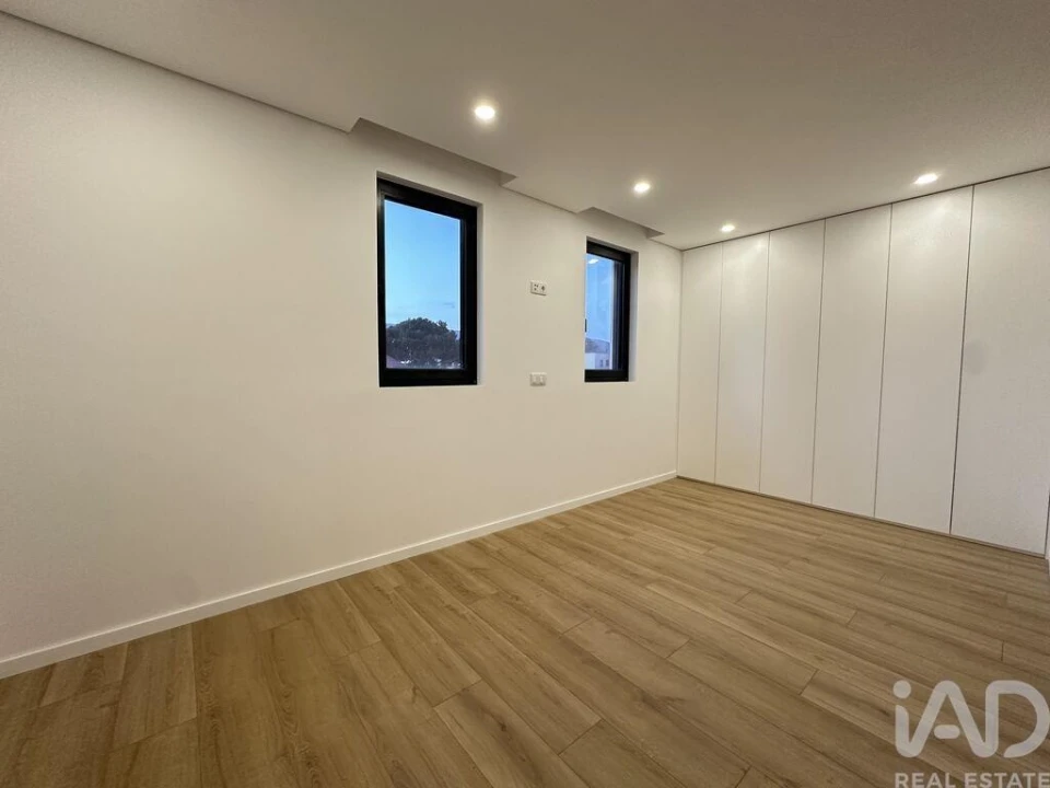 Moradia T2 para Venda em Lijo Foto 27