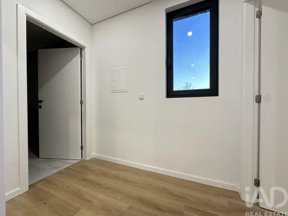 Moradia T2 para Venda em Lijo Foto 23