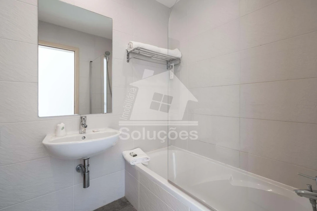 Apartamento T3 para Venda em Mexilhoeira Grande Foto 25
