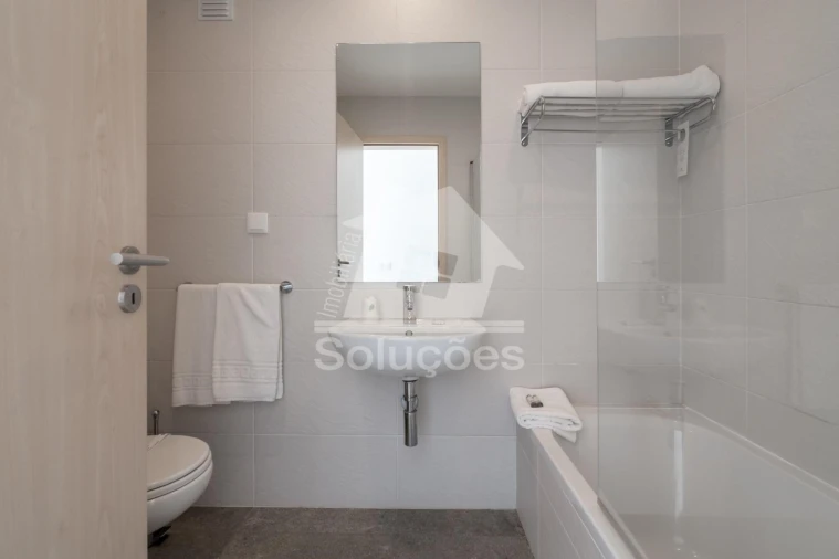 Apartamento T3 para Venda em Mexilhoeira Grande Foto 24