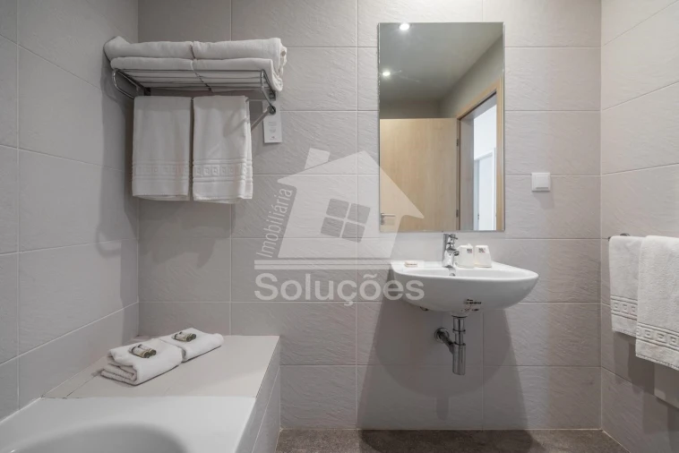 Apartamento T3 para Venda em Mexilhoeira Grande Foto 38