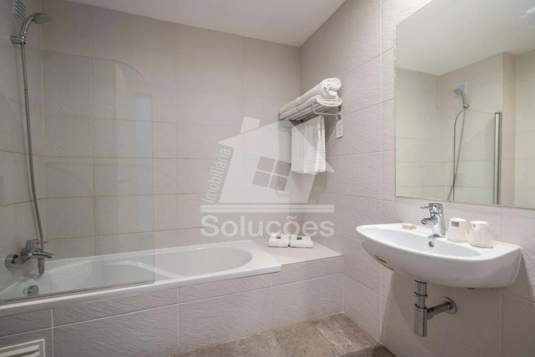 Apartamento T3 para Venda em Mexilhoeira Grande Foto 37