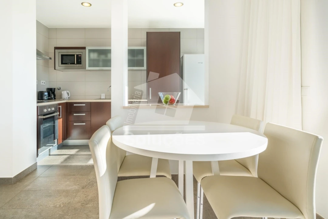 Apartamento T1 para Venda em Mexilhoeira Grande Foto 13