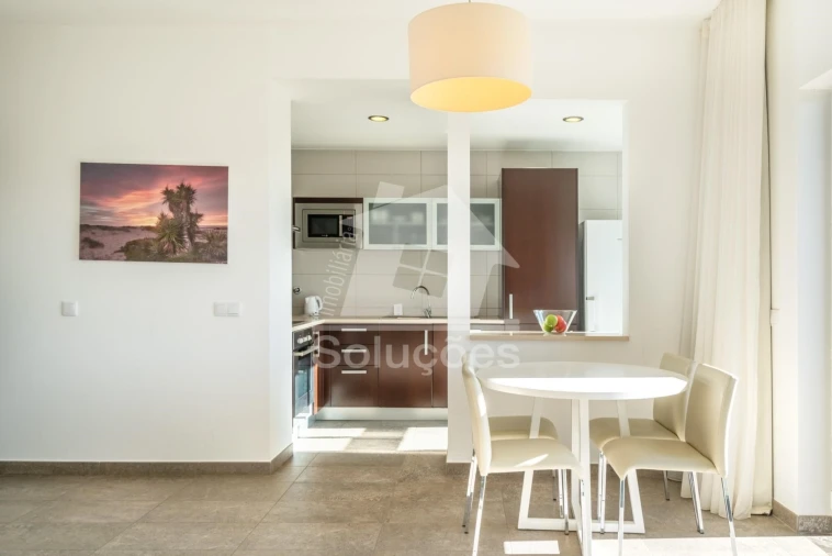 Apartamento T1 para Venda em Mexilhoeira Grande Foto 4