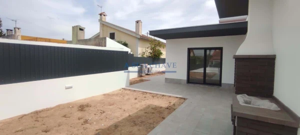 Moradia T4 para Venda em Azeitão (São Lourenço e São Simão)