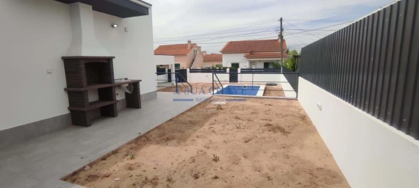 Moradia T4 para Venda em Azeitão (São Lourenço e São Simão)