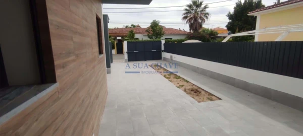 Moradia T4 para Venda em Azeitão (São Lourenço e São Simão)