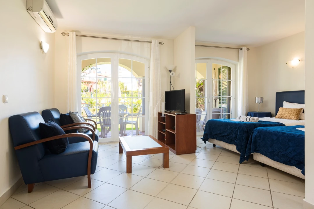 Apartamento para Arrendamento férias em Quarteira Foto 24